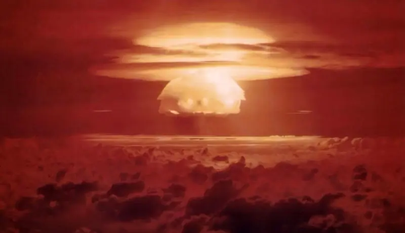Cómo funciona una bomba de Hidrógeno por que es peligrosa ?