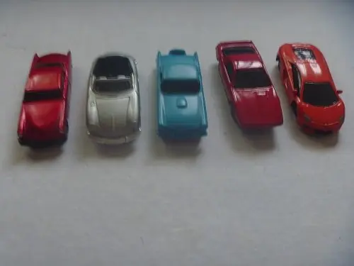 me compre nuevos autitos a escala y te lo muestro