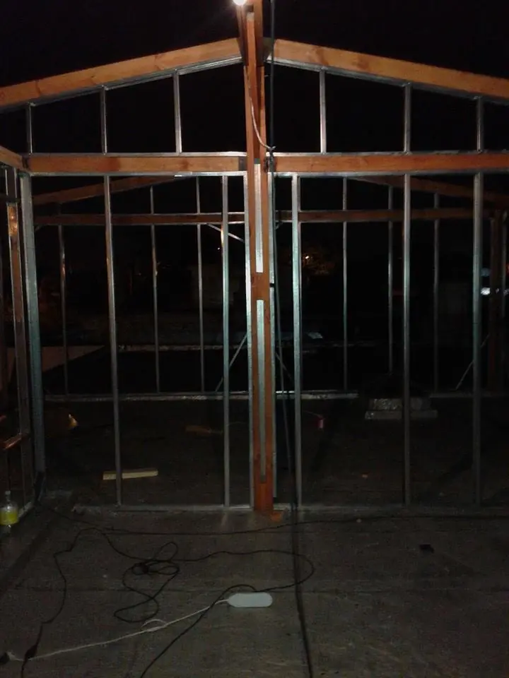 Casa de steel frame y madera