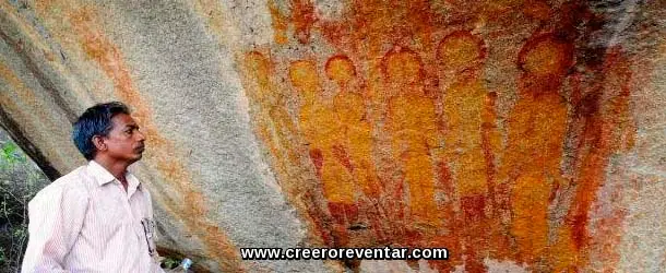 Descubren pinturas de hace 10k años con ovnis y ETs