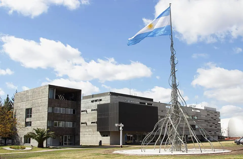 Universidad Nacional