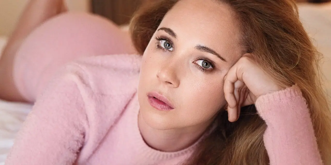 Belleza: Juno Temple ¿Pactarías con el diablo por ella?