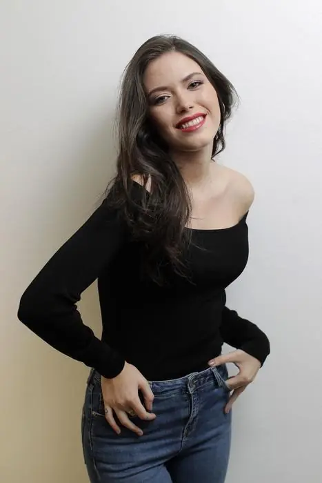 Fernanda, la hermana de la Care' cuica