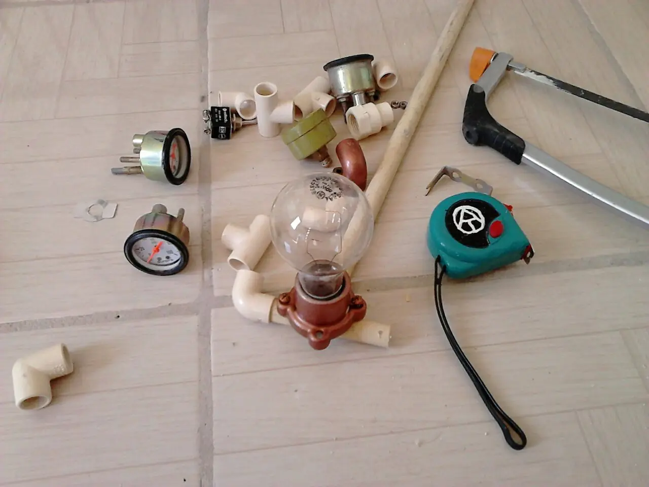 Construye lampara aromatizante para el baño[estilo steampunk
