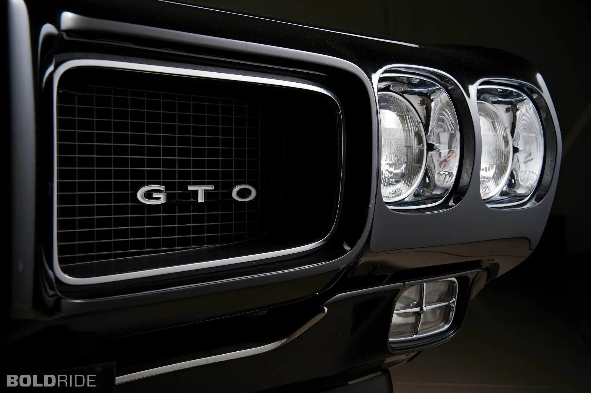 +5 si te gusta el clasico Pontiac GTO