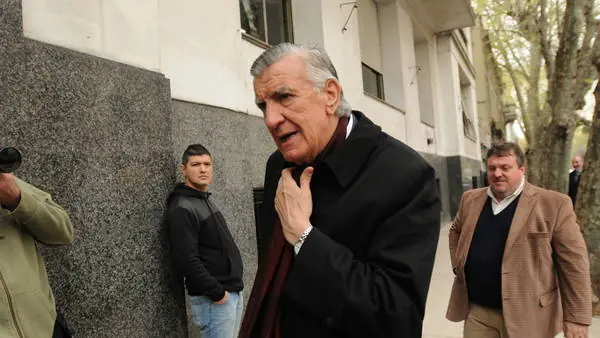 gioja insultó a mau: "el boludo del presidente que tenemos "