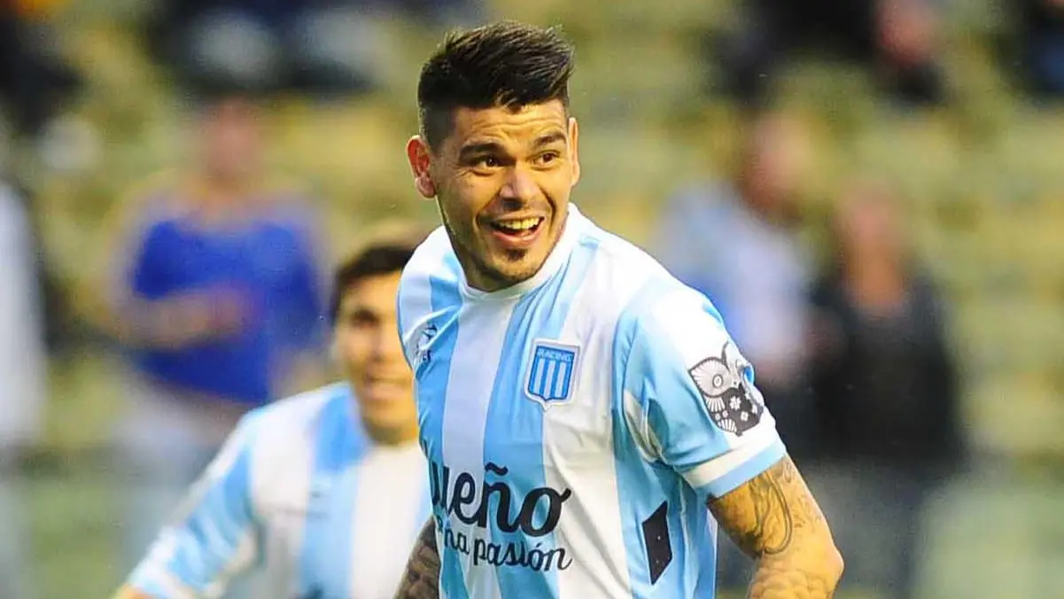 Bou bailó Cumbia en "Pasion de Sabado" Mira como se mueve.