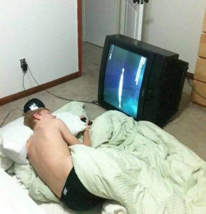 La vida de un taringuero promedio 100% real no fake