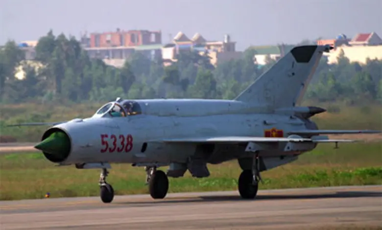 Perfil del F-4 Phantom II