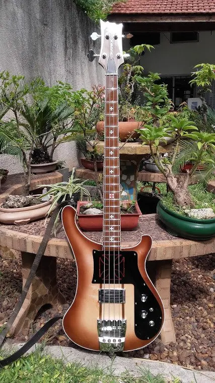 Me construi otro bajo