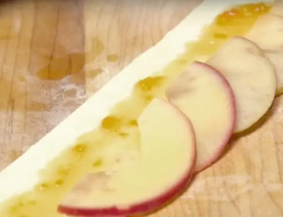 Cocina estas flores de manzana muy fácil