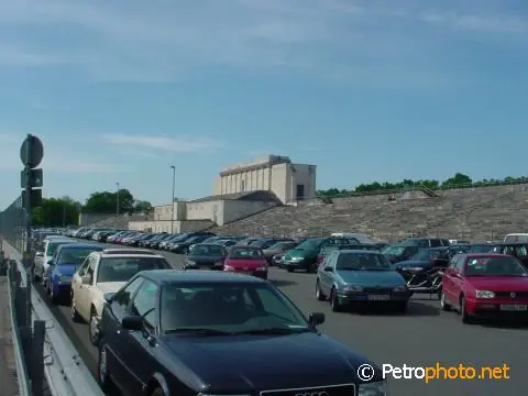 Construcciones Nazis en pie