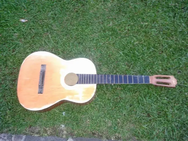 guitarra criolla