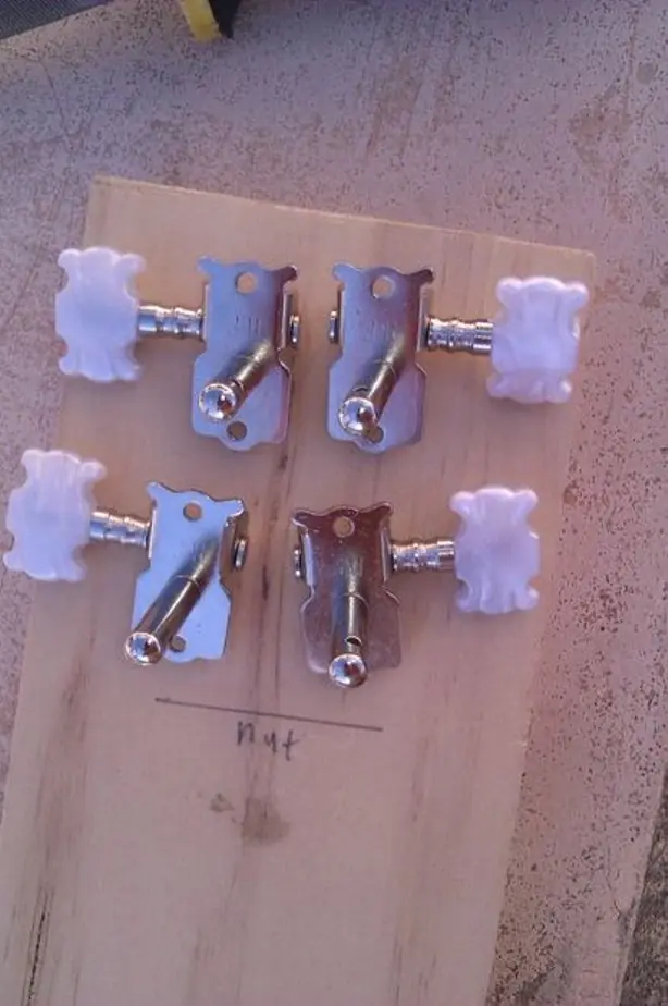 Hacer un ukelele de forma casera