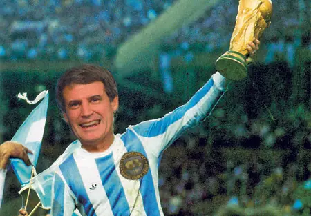 Prat Gay: "Argentina es campeon mundial!!"