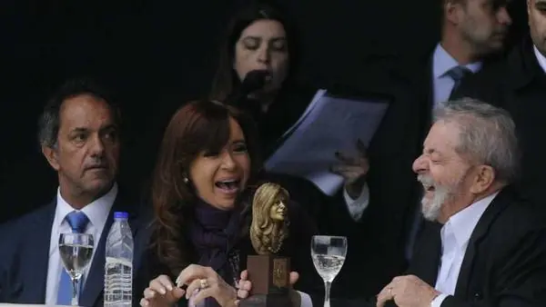 justicia brasilera investiga a funcionarios Kirchneristas