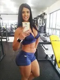 Imposible Entrenar Aquí están las Chicas Provocativas
