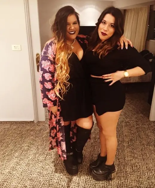 Agitada noche de More Rial en Córdoba con su nuevo look