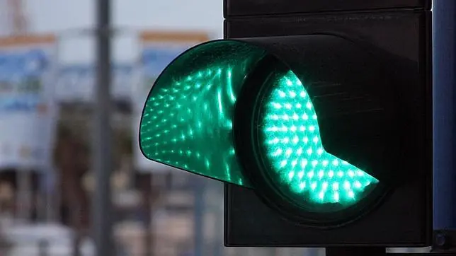 Dispositivo semáforo verde