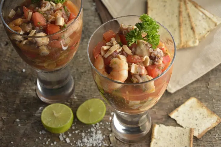 20 Extraños remedios para las resacas alrededor del mundo