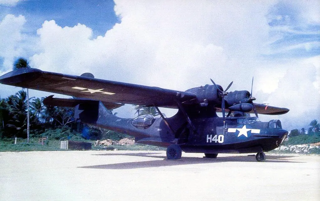 Fly Model 005 - Catalina PBY 5A (papercaft+info+imagenes)