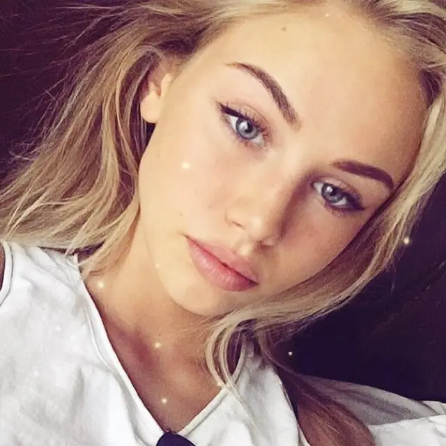 "Scarlett Leithold" desplazará a Bárbara Palvin?