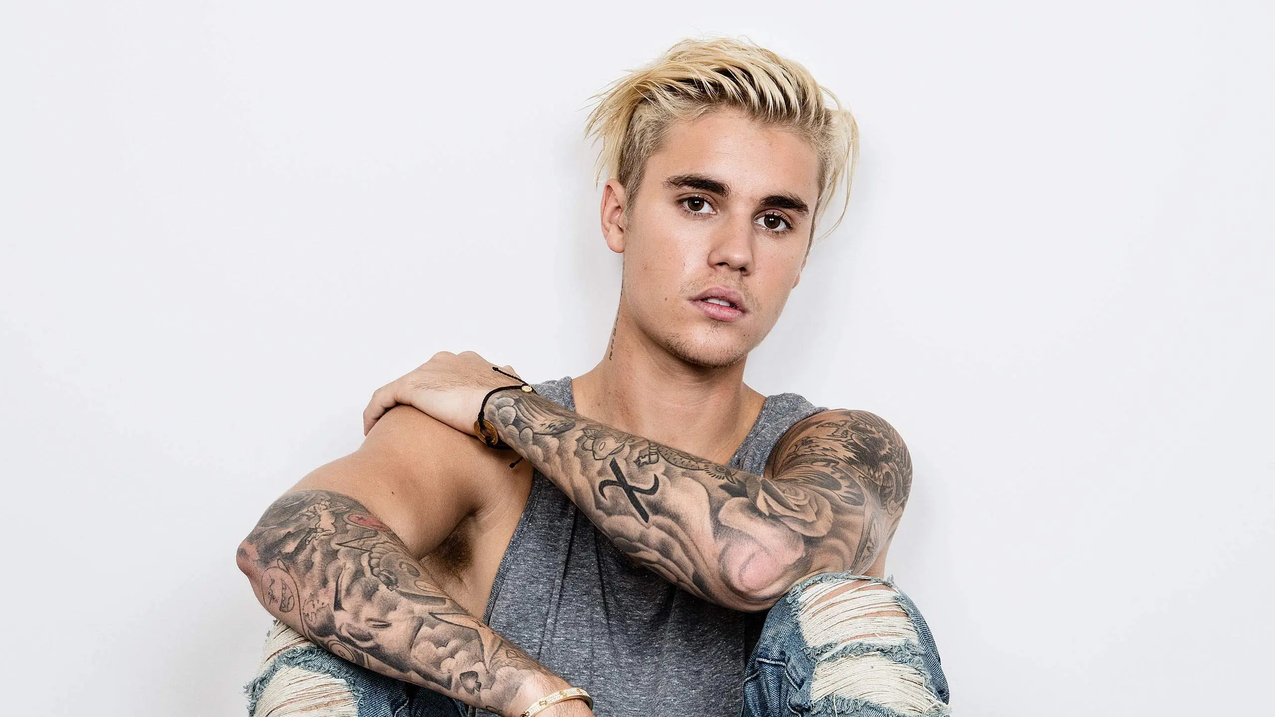 Viral Justin Bieber se cayó en el escenario en Purpose Tour
