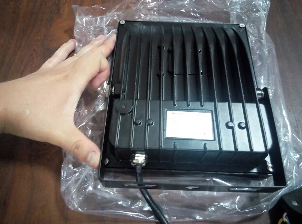 Cambie las lámparas bajo consumo de mi casa por lámparas LED Cambie las lámparas bajo consumo de mi casa por lámparas LED