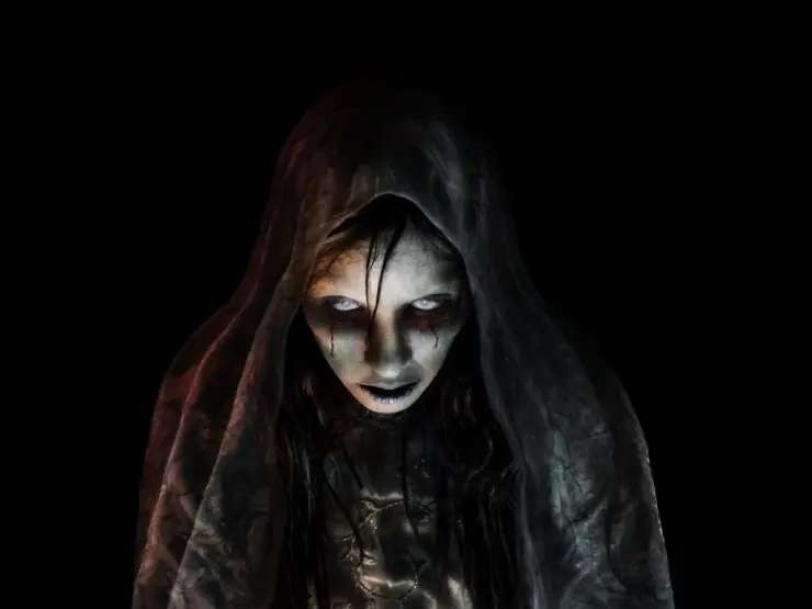 La escalofriante leyenda de la llorona,por el dia de muertos