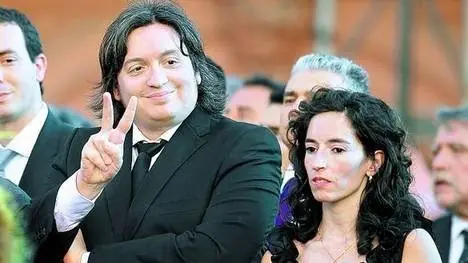 Máximo sigue ardido.....