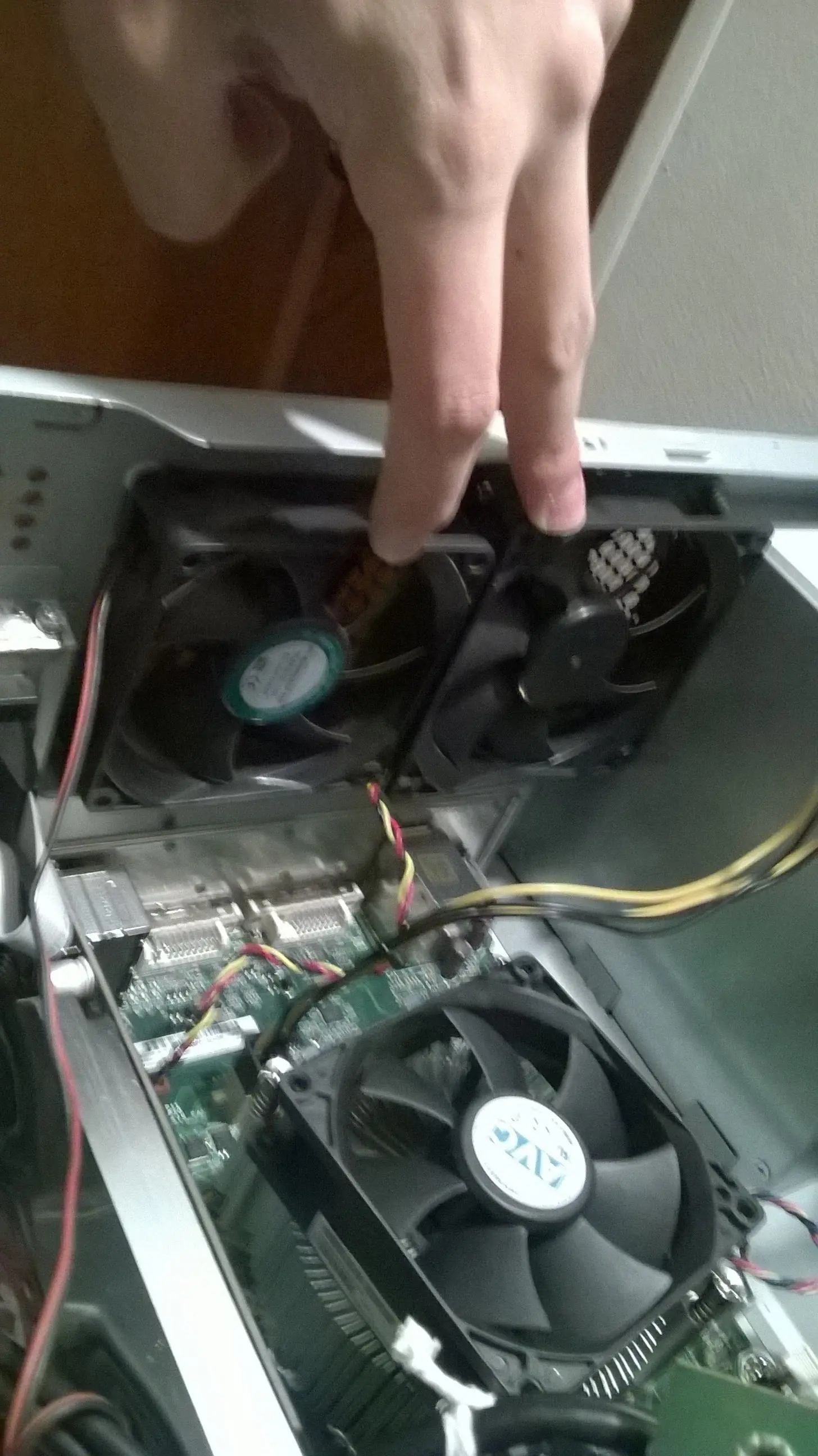 se te calienta la pc ?pasa y mira como enfriarla