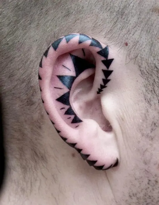 Hermosos tatuajes para tu oído que querrás hacerte uno