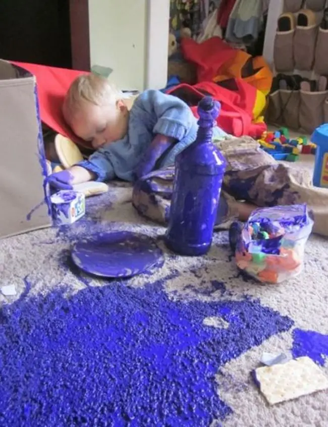 ninos jugando