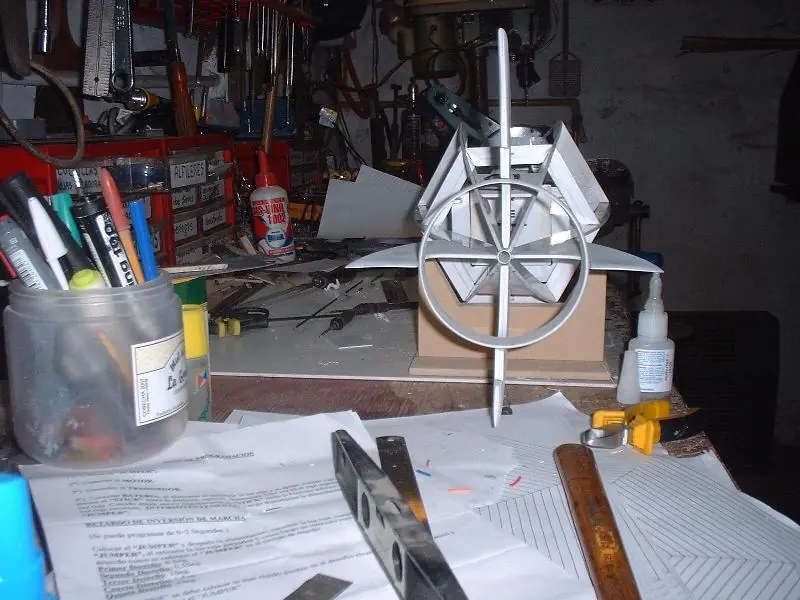Construir submarino de control remoto