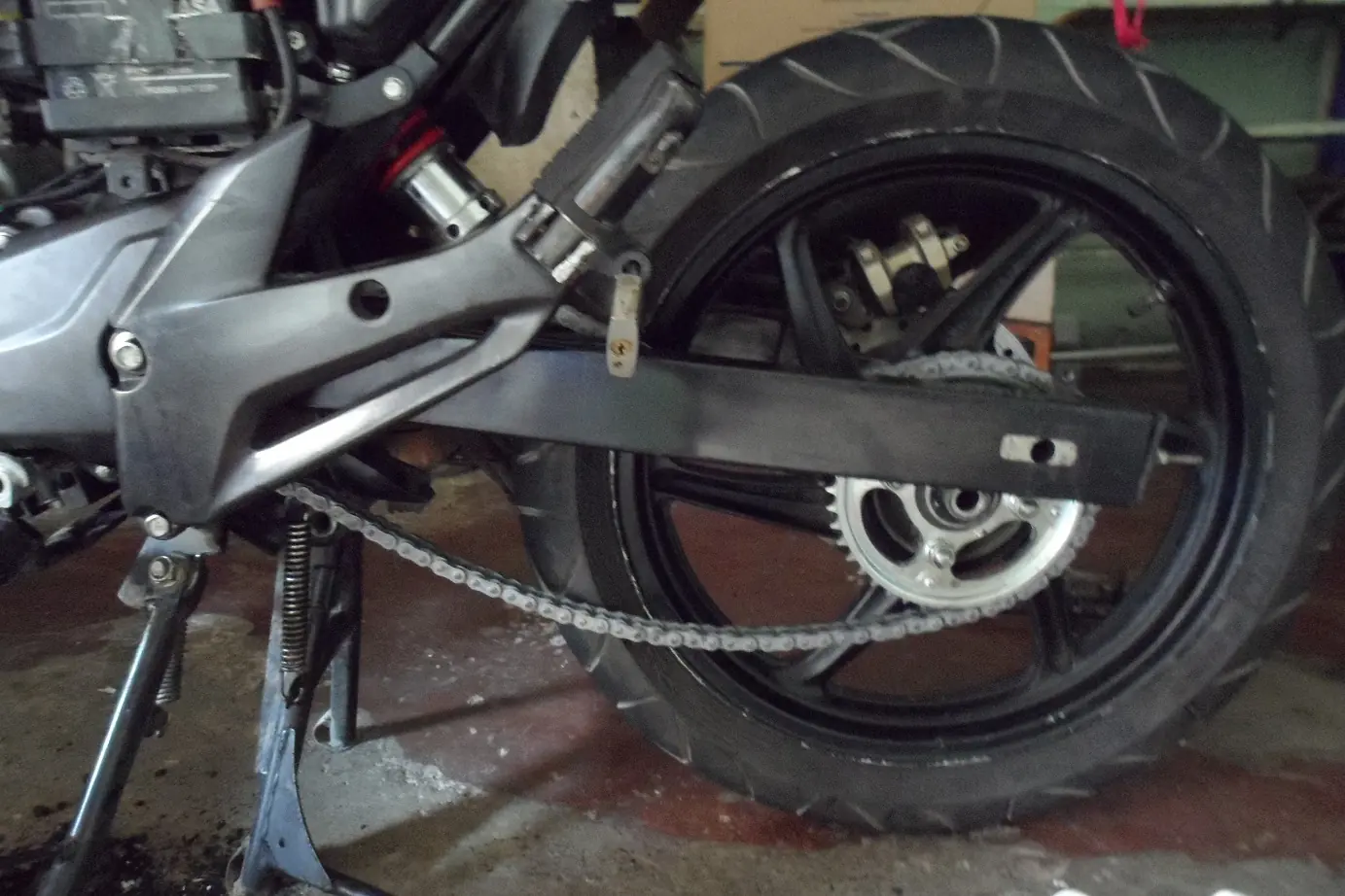 Cambiar kit de arrastre Honda invicta