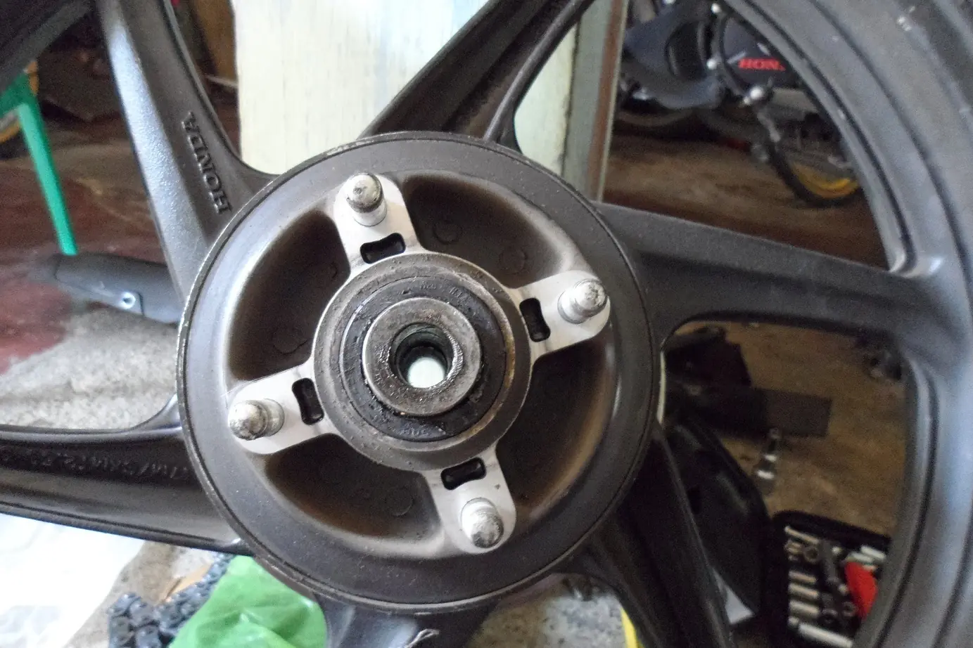 Cambiar kit de arrastre Honda invicta