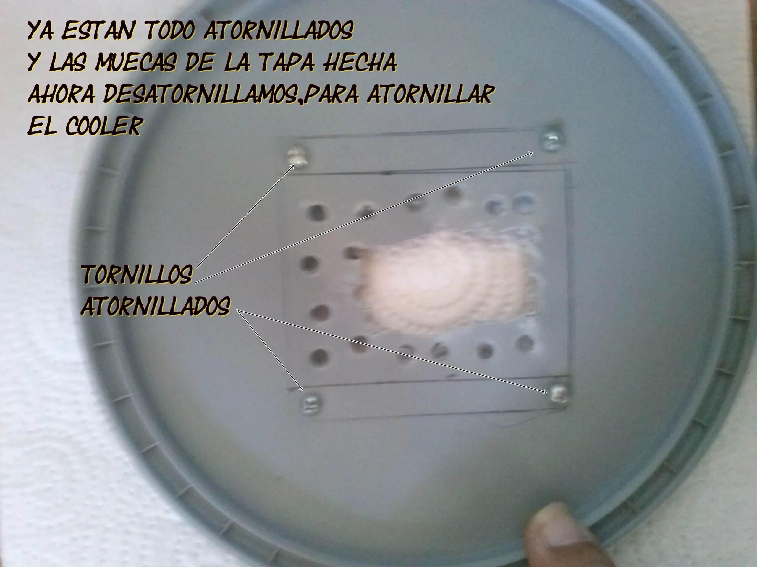 Me hice un aire casero funciona de verdad (reciclaje) Me hice un aire casero funciona de verdad (reciclaje)