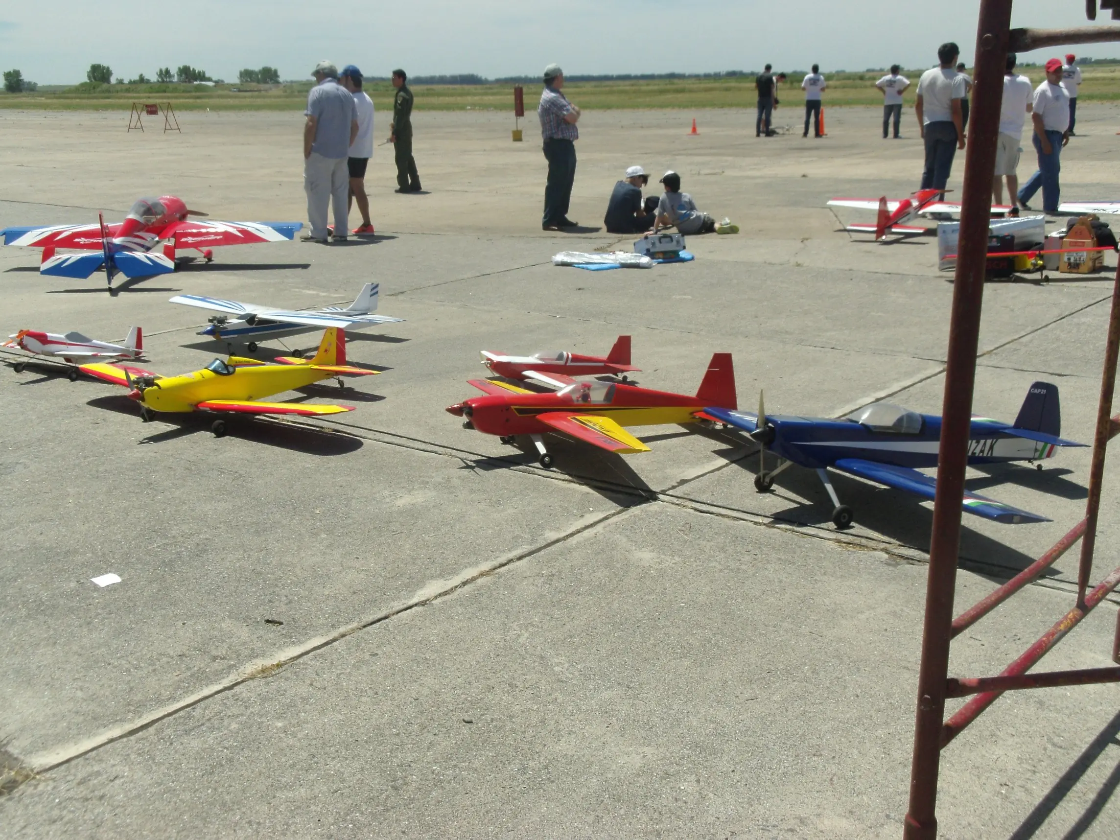 Presentaron los nuevos aviones caza argentinos