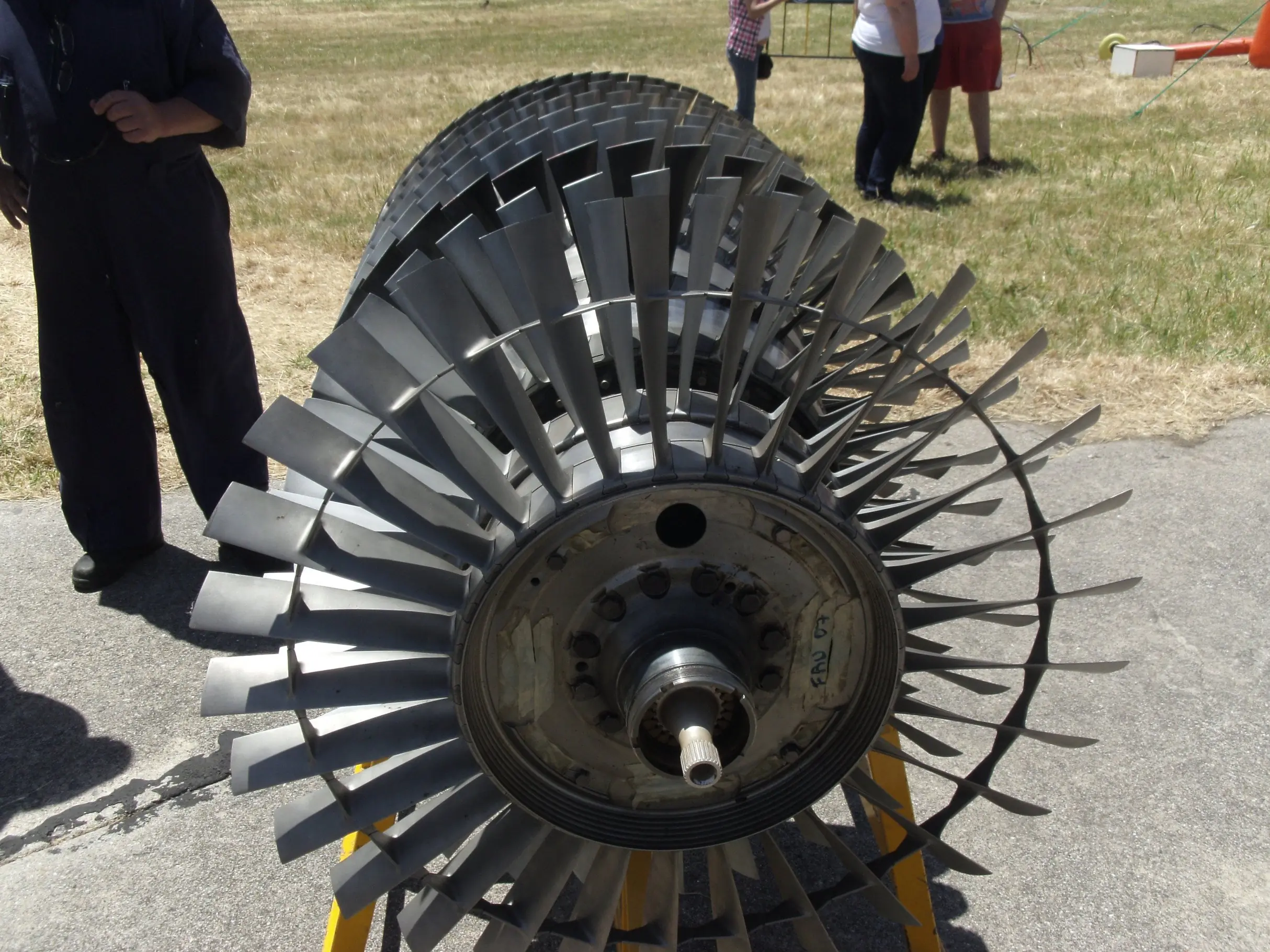 Presentaron los nuevos aviones caza argentinos