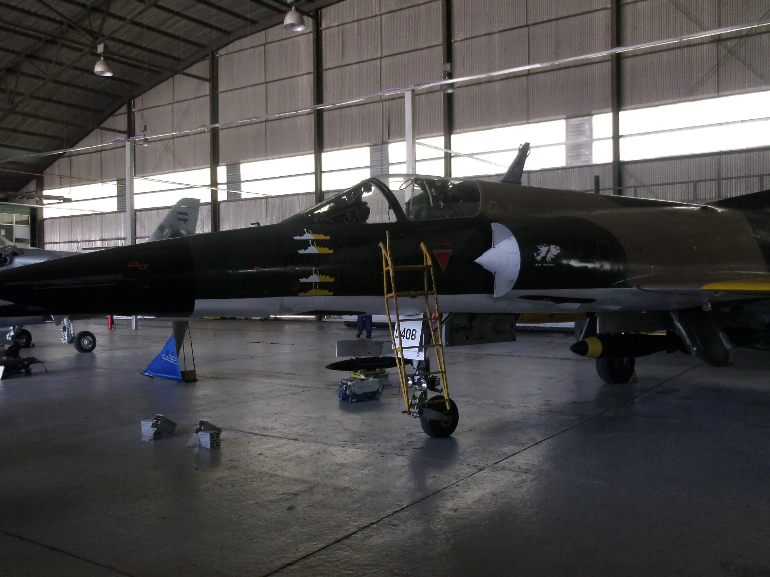 Presentaron los nuevos aviones caza argentinos