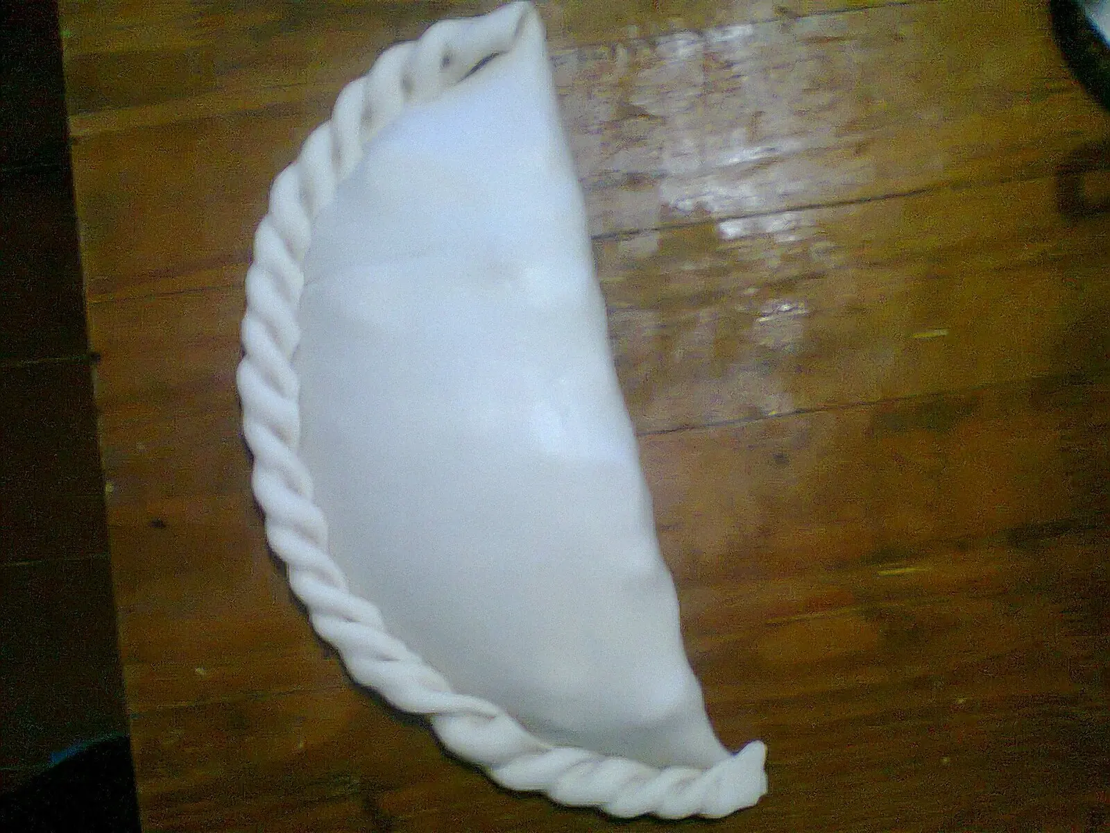 Hice una empanada de salchicha y te la muestro (fotoreceta)