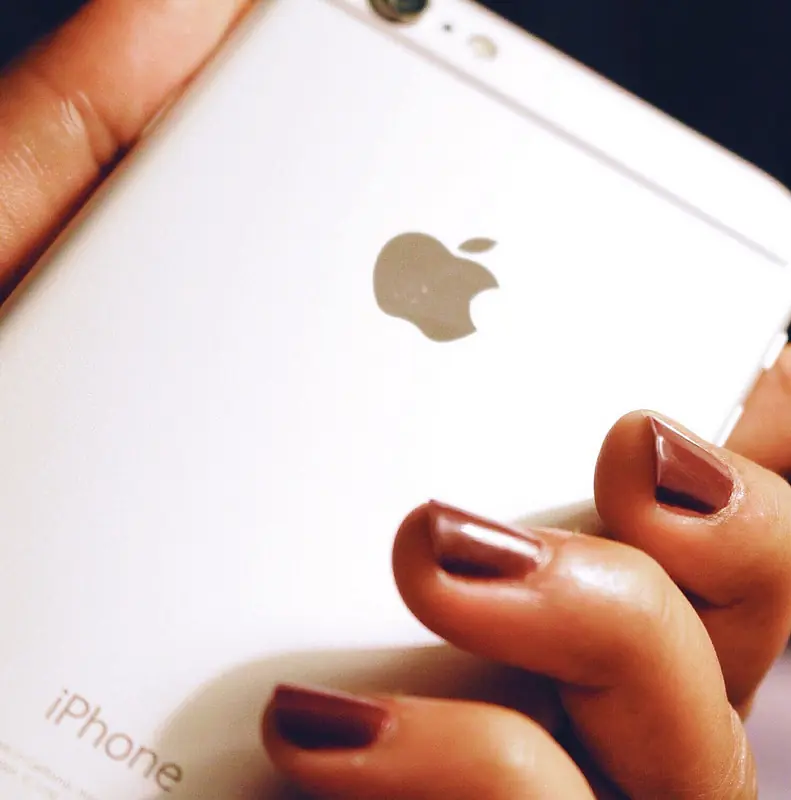 ¿Cómo ahorrar hasta un 95% en un iPhone?