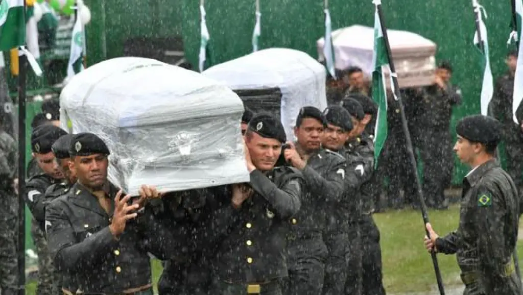 Brasil despide a las víctimas de la tragedia de Chapecoense