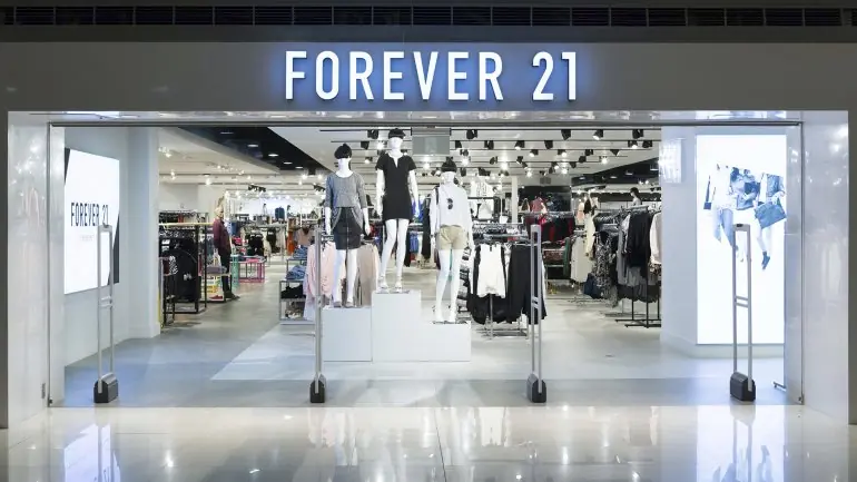 Más de 40 marcas extranjeras llegarían al país