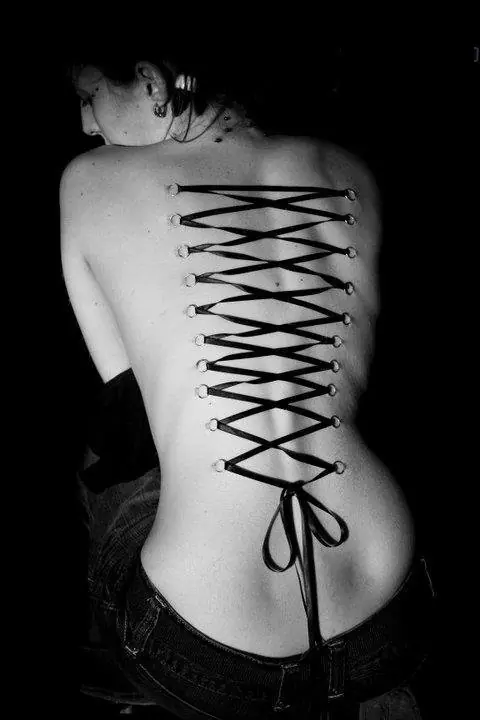 Piercing... cual prefieres? Piercing... cual prefieres?