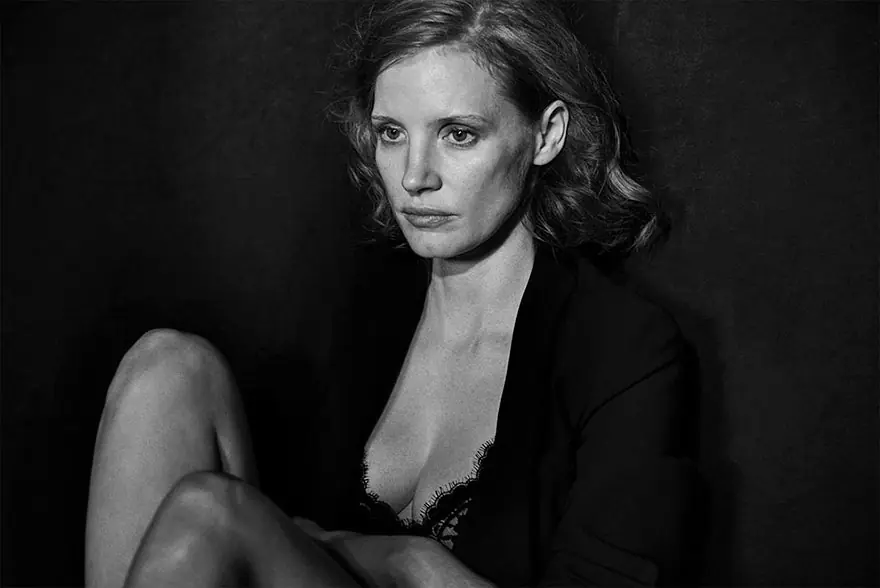 Calendario Pirelli 2017 muestra la belleza sin retoques Calendario Pirelli 2017 muestra la belleza sin retoques
