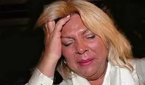 Festejan los Rochos: Alerta la Salud de Elisa Carrio