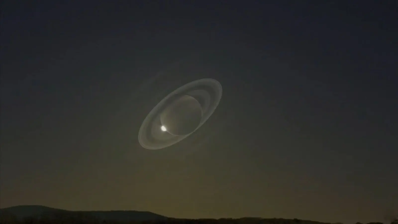 30 Curiosidades sobre Saturno y su luna Titan que no sabias