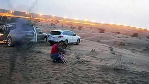 Aterrador sacaron foto en el desierto y se llevaron sorpresa
