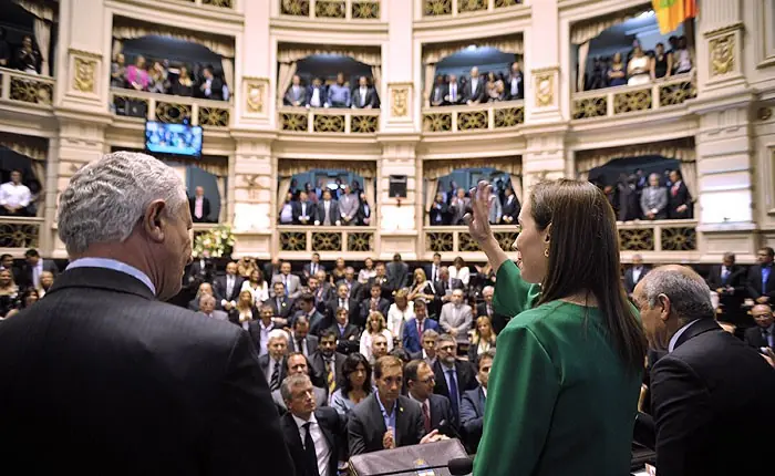forever macri